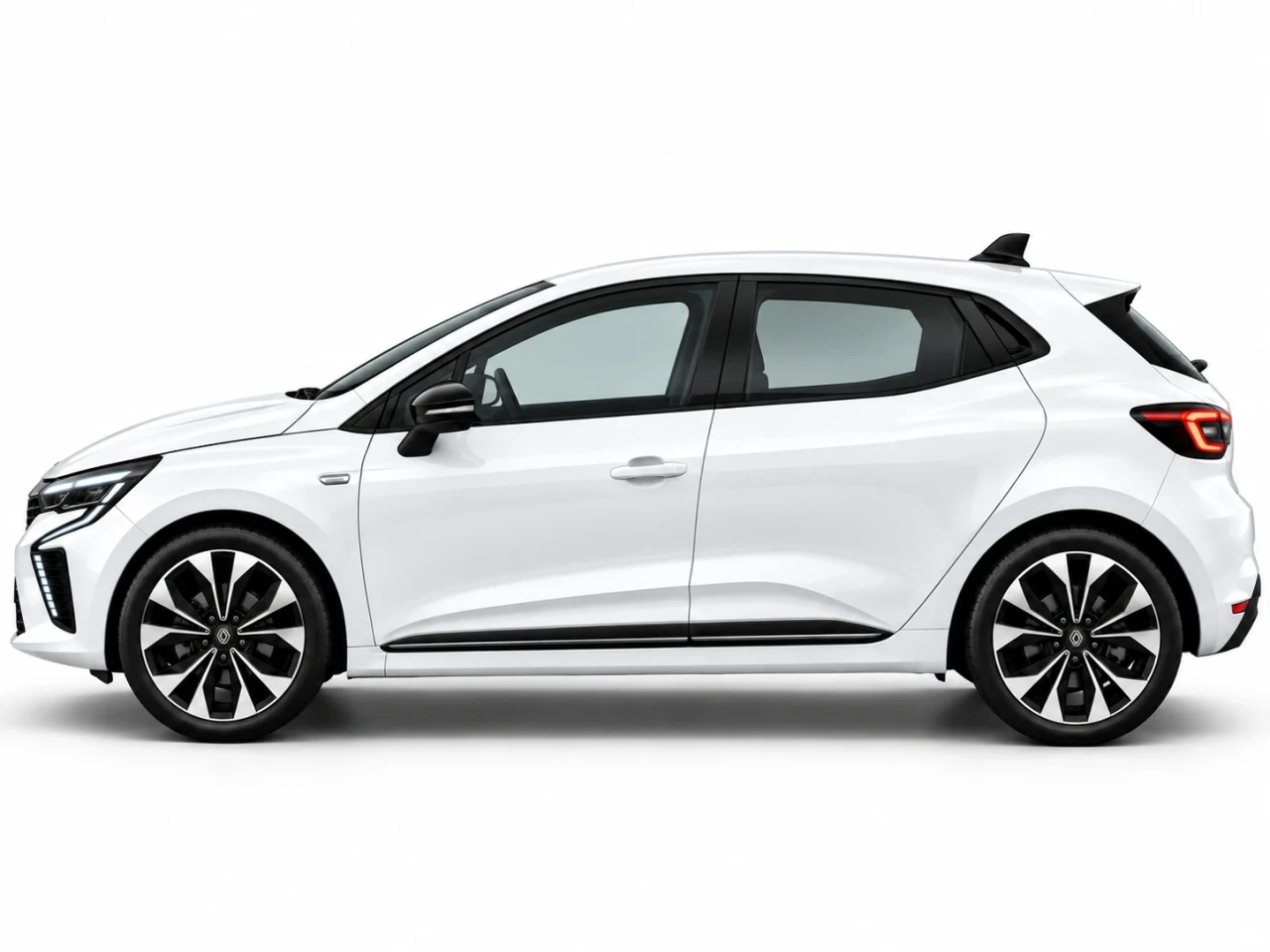 Renault Clio Antalya yan görünüm