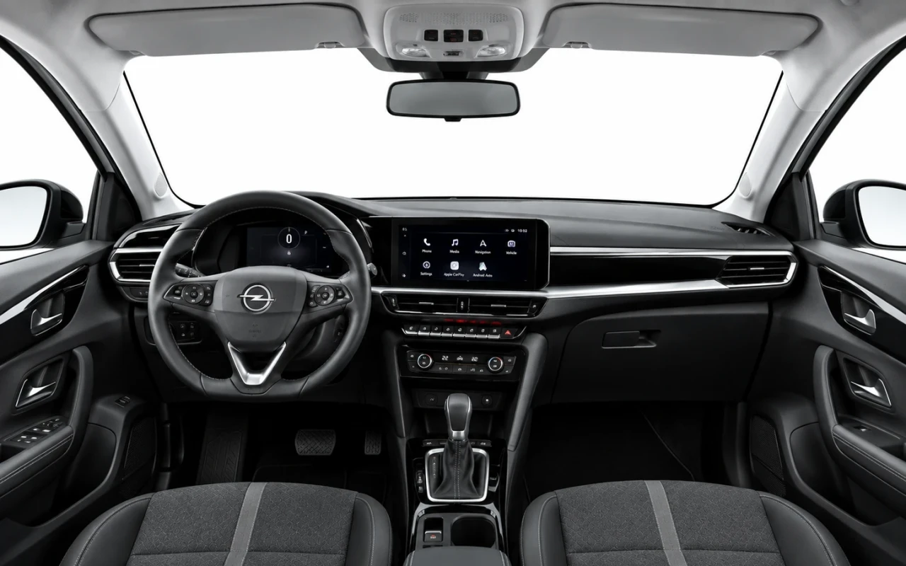 Opel Corsa Antalya iç görünüm
