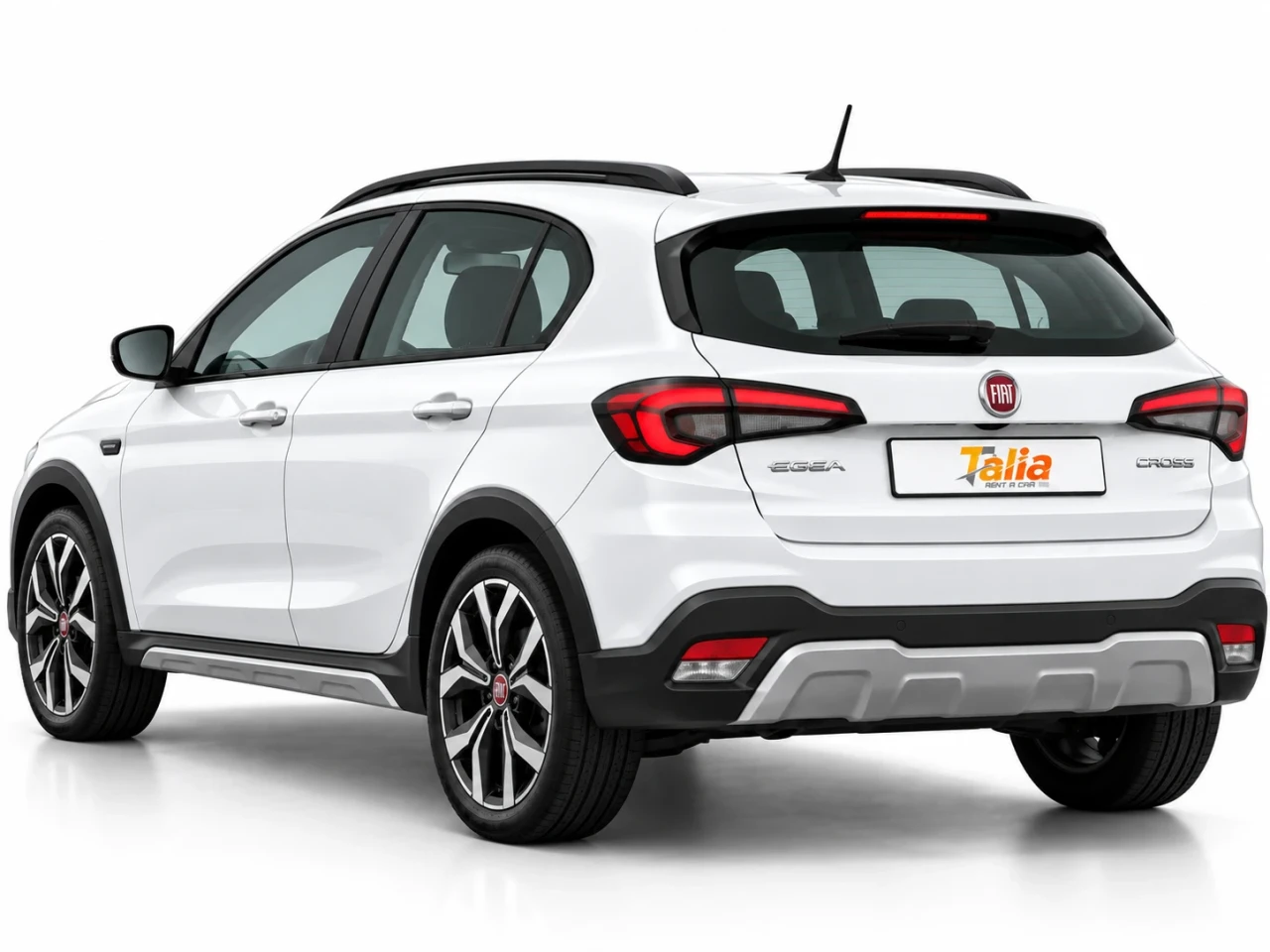 Fiat Egea Cross Antalya arka yan görünüm