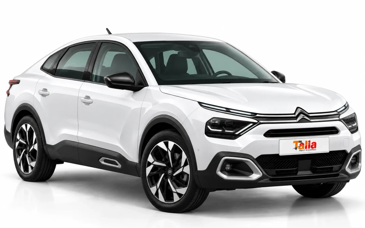 Citroen C4 X ön fotoğrafı